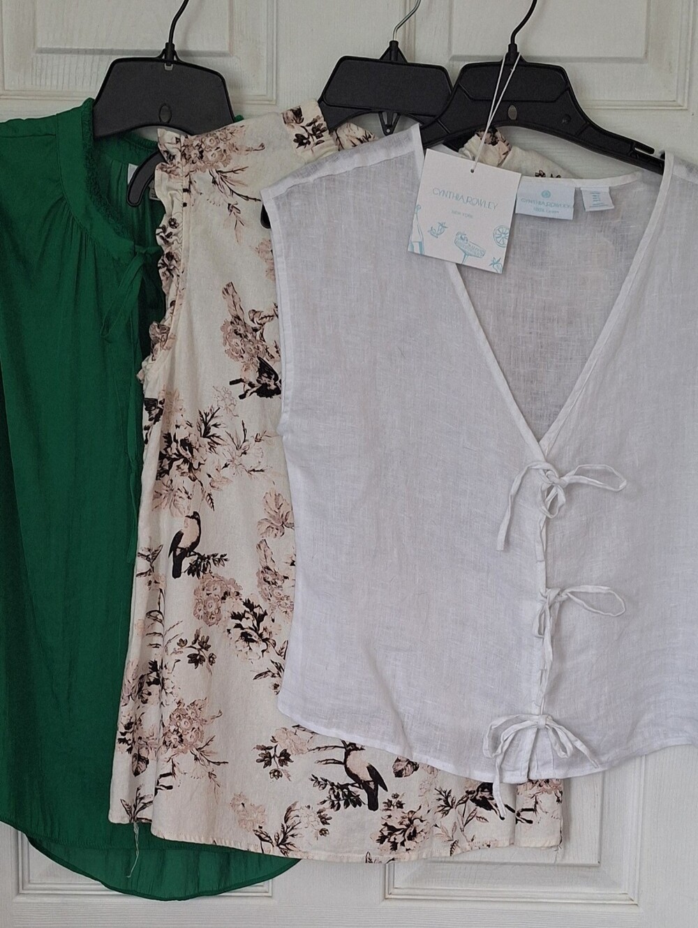3-Piece Women's Top Bundle | Gibson Latimer, Who What Wear & Cynthia Rowley |